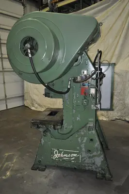 USED SOUTH BEND JOHNSON 60 FW-AC