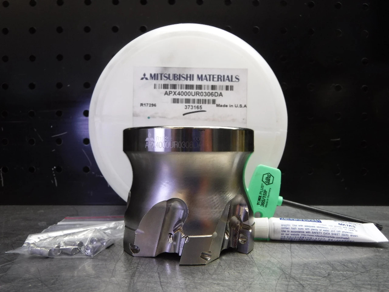 Mitsubishi 3" Indexable Facemill 1.25" Arbor APX4000UR0306DA (LOC700)