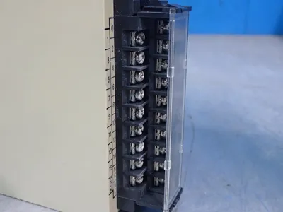 New | in-Stock OMRON C200HID212 Input / Output Modules Ohio US | HGR 24 #751767