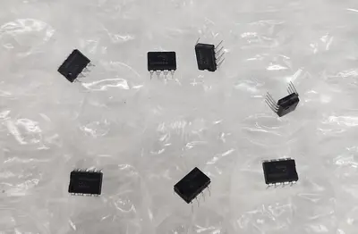 USED TEXAS INSTRUMENTS LM555CN/NOPB