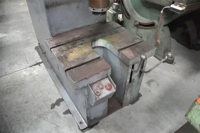 USED LVD 63 TON