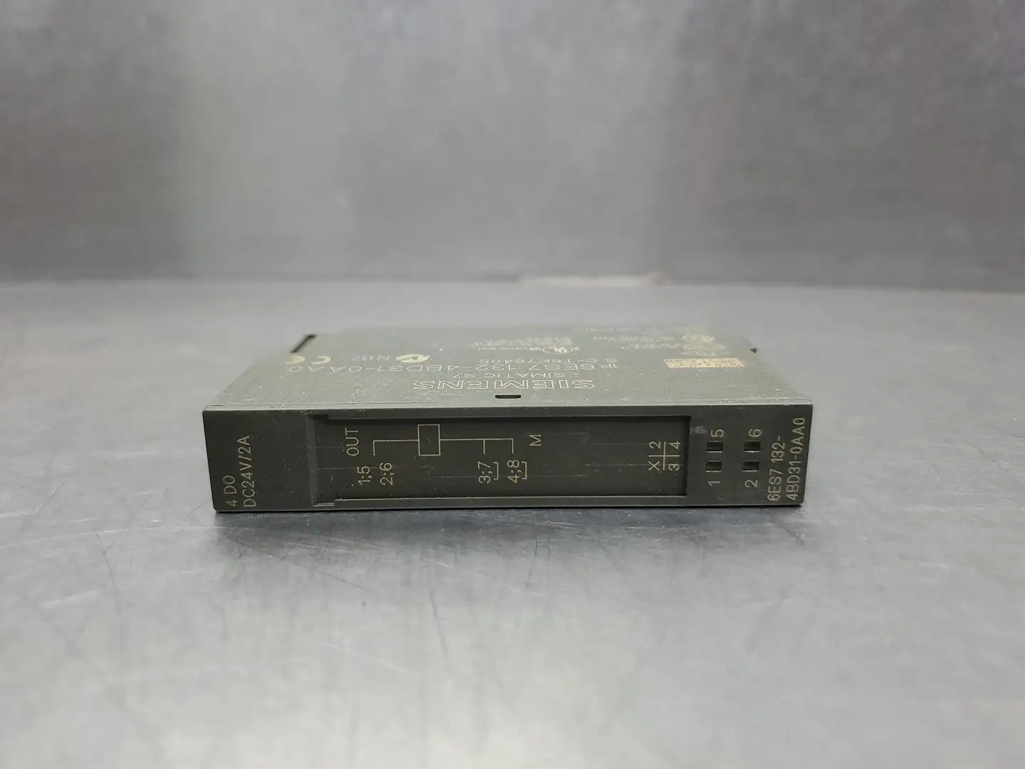 USED Siemens 6ES7132-4BD31-0AA0 Simatic S7 Output Module