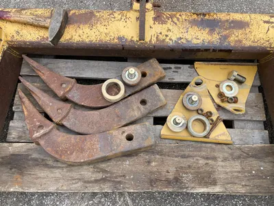 USED CATERPILLAR 953