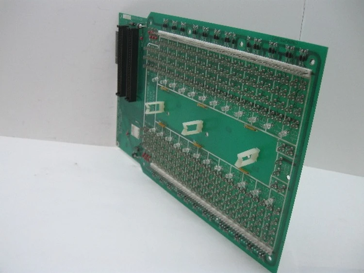 Used GENERAL ELECTRIC 437D493 Programmable Logic Controllers | Industrial Parts R Us Inc. #359114