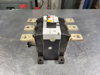 USED MOELLER Z5-160/FF250