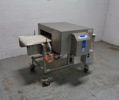 Used 2009 LOMA MFG. IQ2 Metal Detectors California US | BakeryEquipment.com #1555041