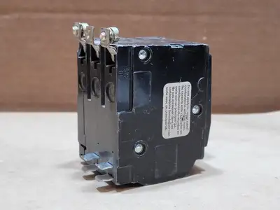 USED SQUARE D QO335