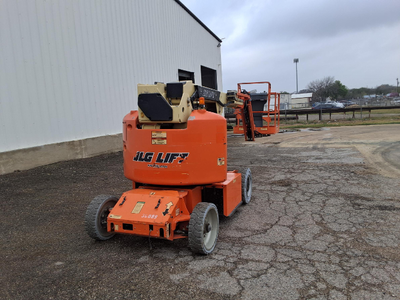 USED 2016 JLG E400AJPN