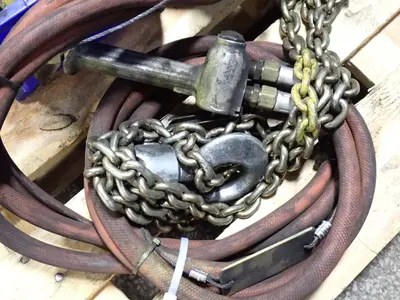 Yale 1 Ton Air Hoist