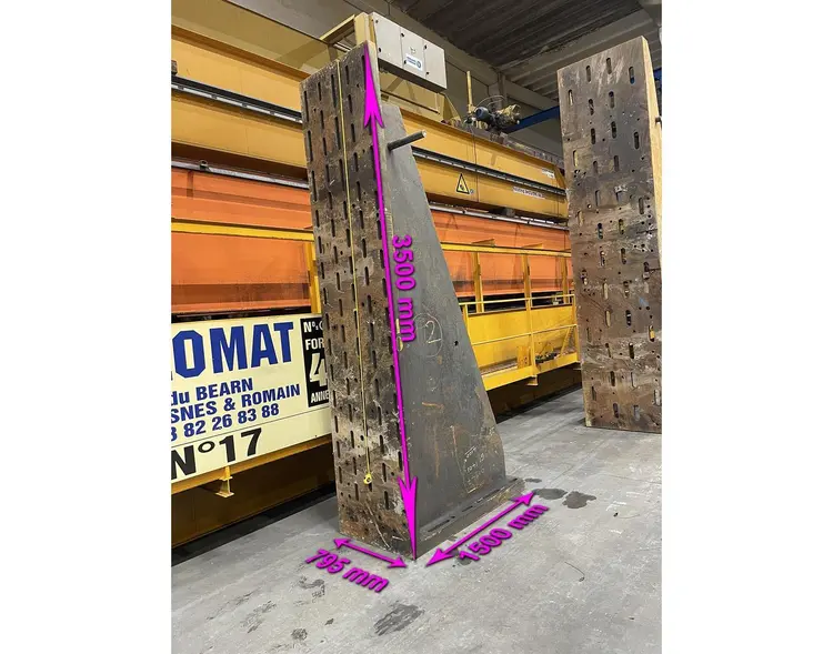 Used CLAMPING BRACKET 3500 X 795 X 1500 MM Angle Plates BE | Apt International N.V #366298