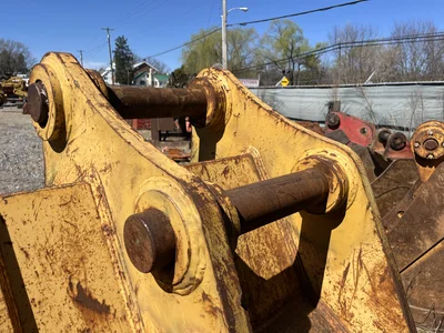 Used CP 330D-Dig Bucket Multipurpose Buckets Maryland US | Zadoon Equipment #1480858