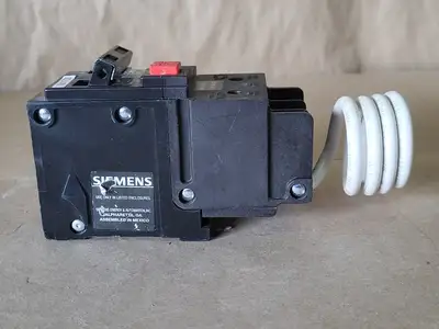 New | in-Stock SIEMENS QE240H Switchgears British Columbia CA | Lenmark #239074