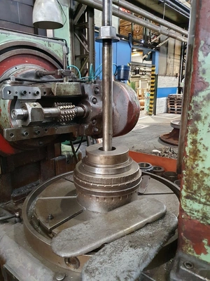TOS Čelákovice Gear Hobber, in good used condition