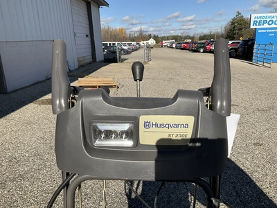 Used HUSQVARNA ST 230E Snow Blowers Michigan US | Miedema Asset Management Group #1769247