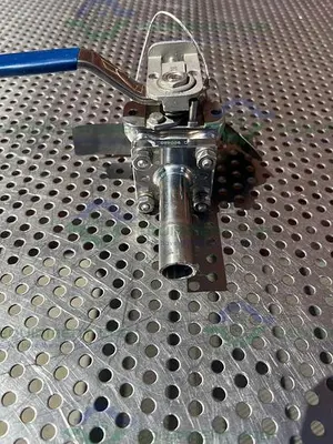 USED PBM SIC-D6F-G-CG166L STAINLESS STEEL BALL VALVE W/ 1" SANITARY TO STRAIGHT TUBE
