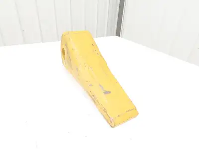 Caterpillar 9W2452 Ripper Bucket Tooth Backhoe/Excavator OEM