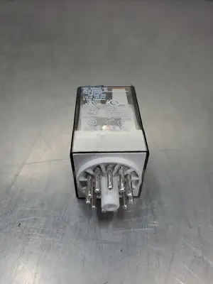 USED Allen-Bradley 700-HA33Z24-3-4 Ser D Power Relay