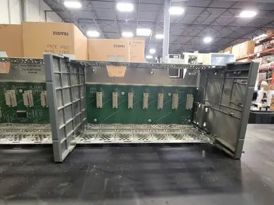 13 Slot Chassis w/ 24 VDC Power Supply