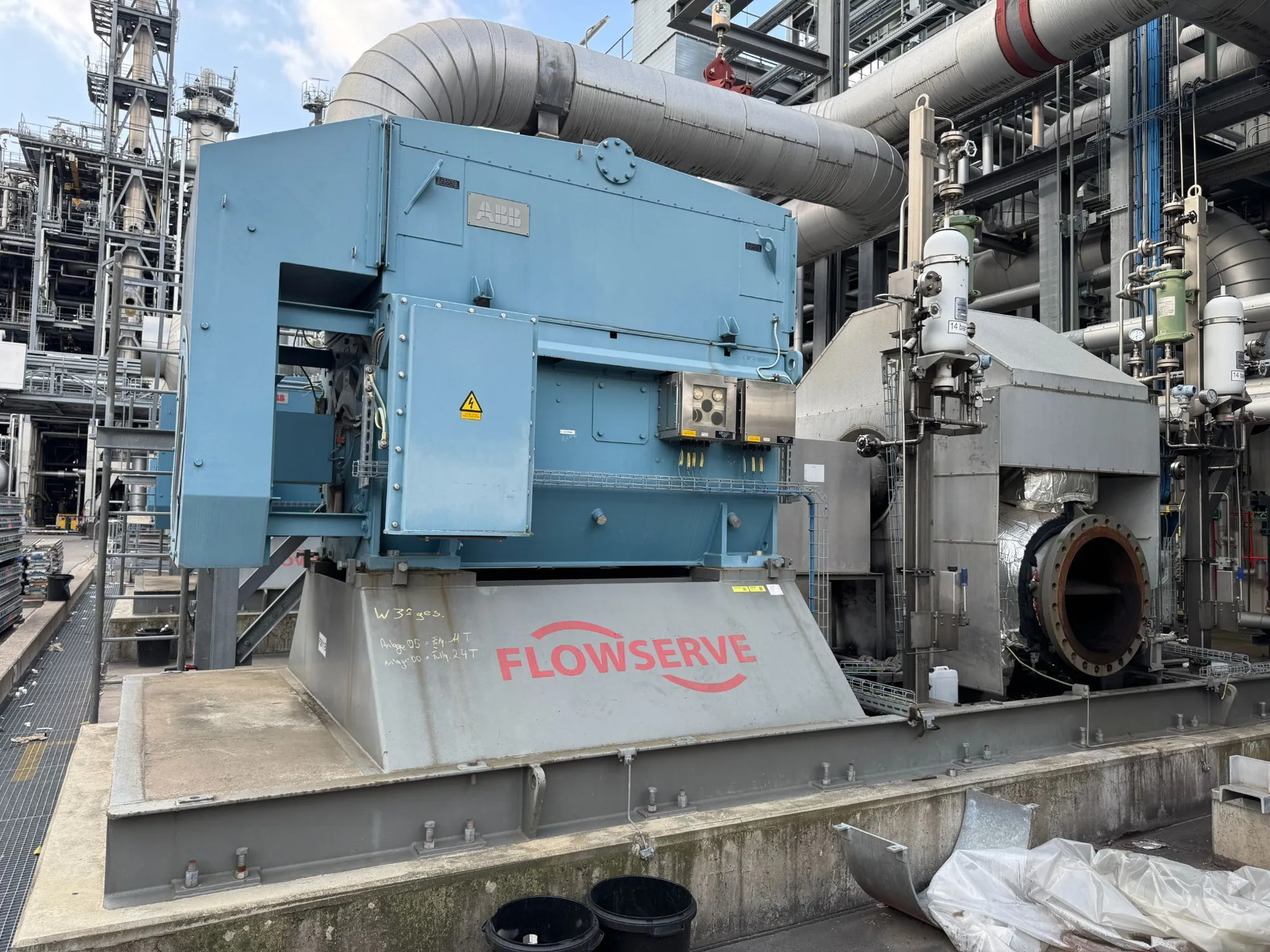 USED 2013 FLOWSERVE 600LNN975