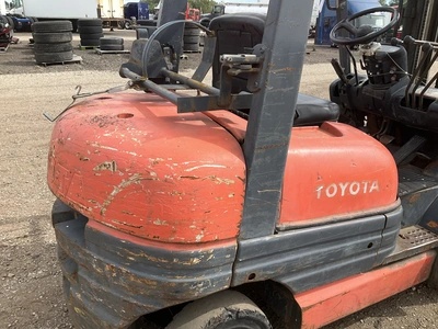 Used TOYOTA 42-6FGU25 Internal Combustion Forklifts: Pneumatic Tire Michigan US | Miedema Asset Management Group #1461582