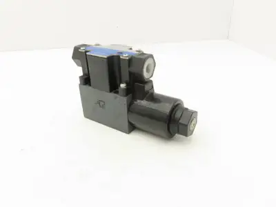Tokyo Tokimec DG4V-3-2AL-M-P7-H-7-54 Directional Control Solenoid Valve 24VDC