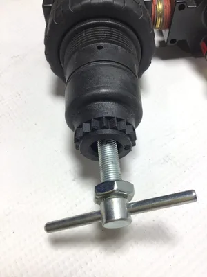 Parker 16G3C00010 Pneumatic Air Filter Regulator 150PSI (1000kPa) 125°F (52°C)