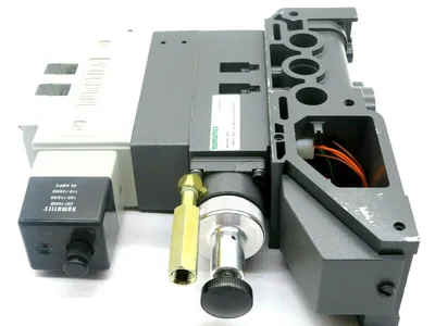 NEW NUMATICS IS055992 PNEUMATIC VALVE W/REGULATOR 123RS100JP00000