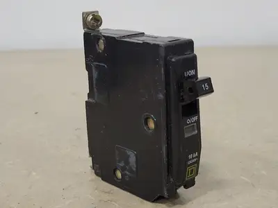 USED SQUARE D QOB115
