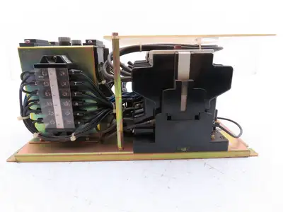 Yaskawa Electric JZRCR-XPU10C Contactor Motor Starter Assembly 25kW 3PH 660V
