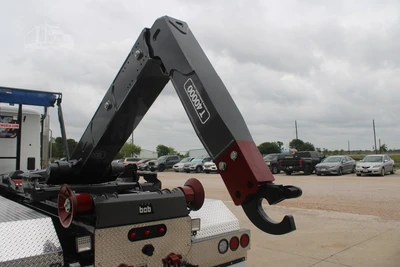 Used 2027 PETERBILT 548 Hooklifts & Roll-Offs Texas US | Roll Off Truck World #1491992