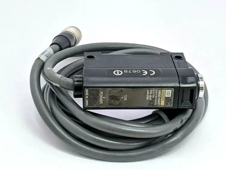 Used OMRON ID IDENTIFICATION SYSTEM R/W HEAD AMPLIFIER Cable & Wire | Maverick Industrial Sales #1110079