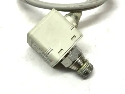 Used SMC ISE50-T2-62L Pressure Switches Michigan US | Maverick Industrial Sales #1486967