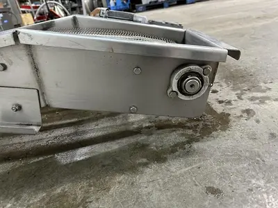 Incline 8' Wire Conveyor