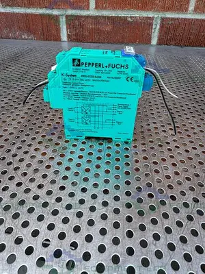 USED LOT OF 2 - PEPPERL FUCHS KFD2-SCD2-EX2.LK SIGNAL ISOLATOR SAFETY BARRIER