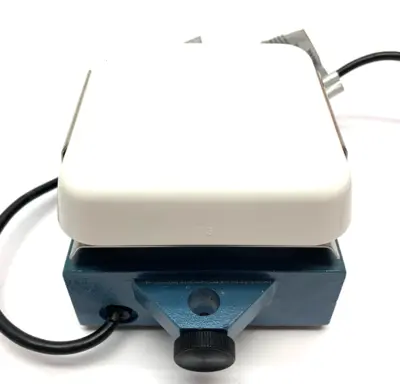 USED BARNSTEAD/THERMOLYNE HEATING AND SHAKE PLATE