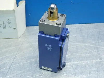 NEW TELEMECANIQUE XCKJ167