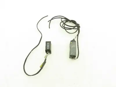 Keyence GV-H45 Digital CMOS Laser Sensor Head Laser Amplifier GV-21P Set