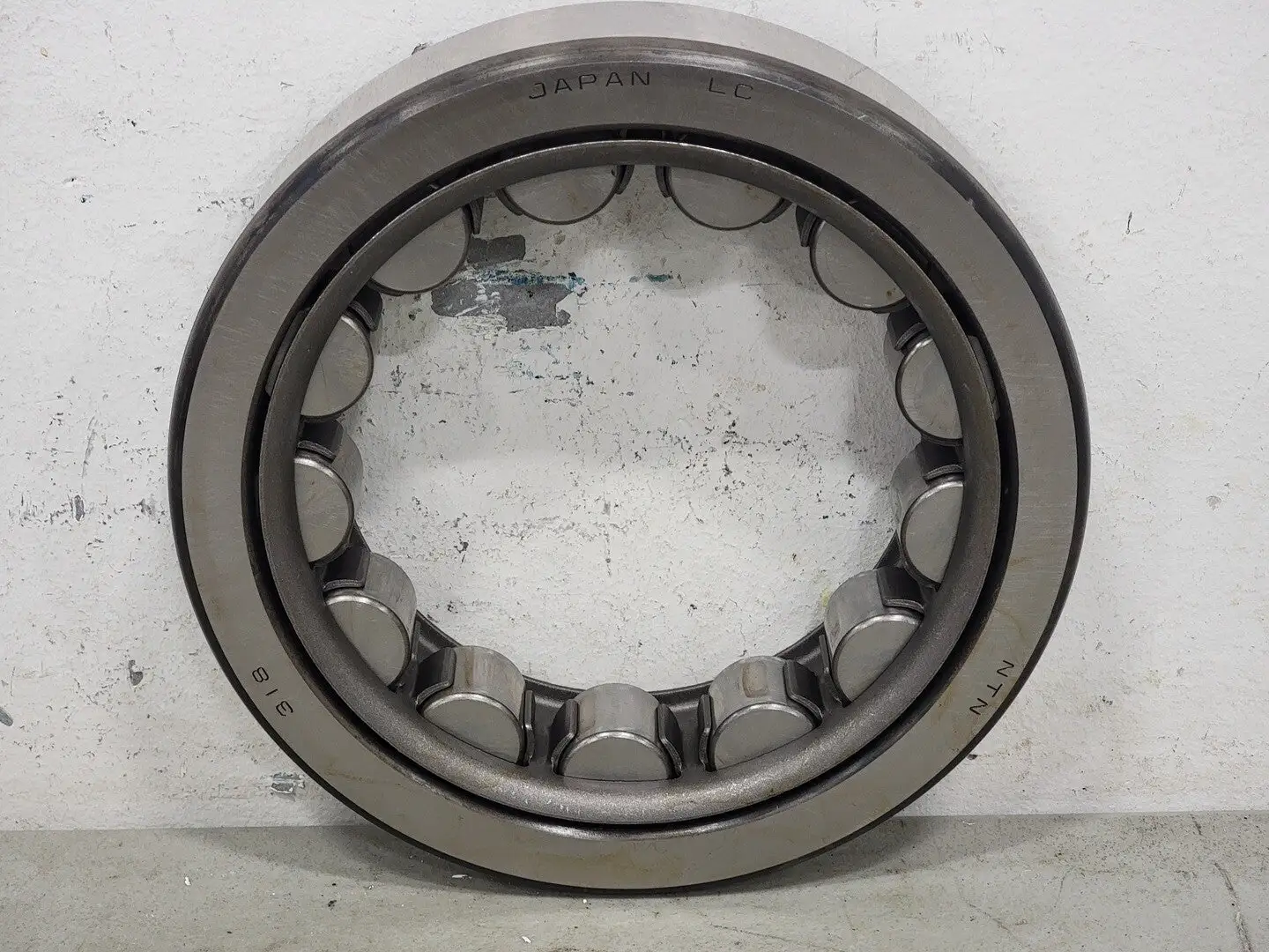 NEW NTN NU318C3