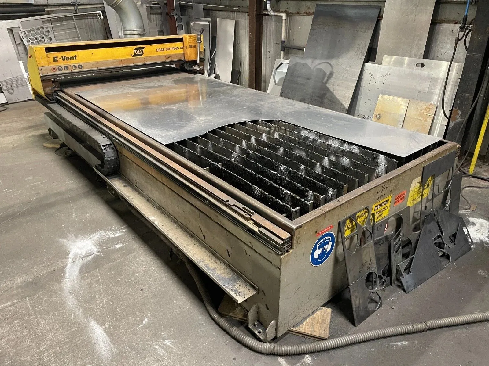 Used 2009 ESAB E-VENT DX 5X10 | Plasma Cutters