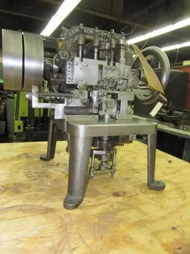 8776 Used S & W Link Making Machine