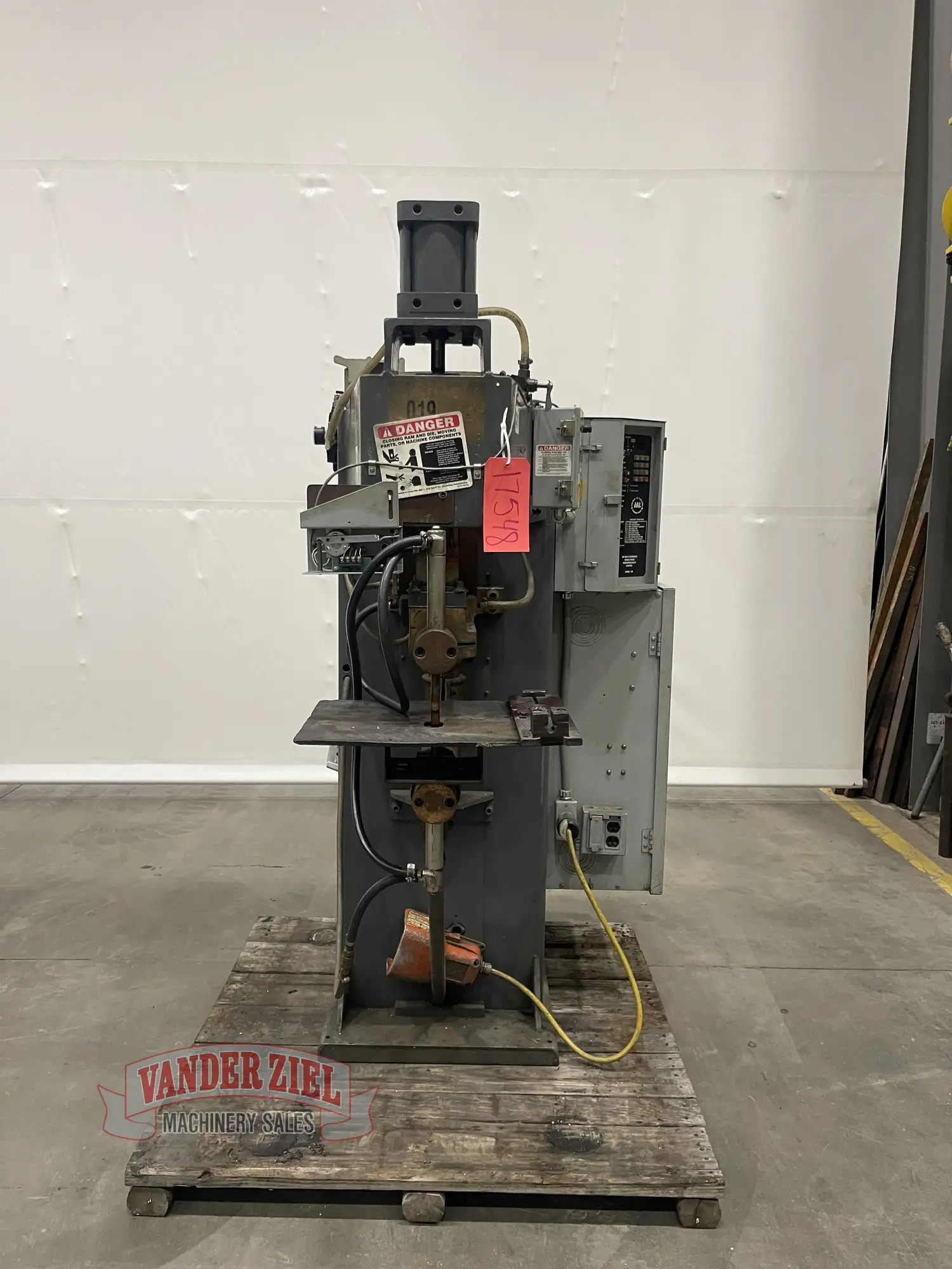 Alphil Mdl. ARK24 Spot Welder, 100KVA