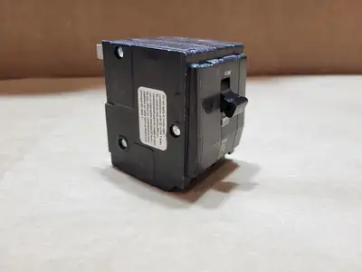 Used SQUARE D QO315 Switchgears British Columbia CA | Lenmark #913644