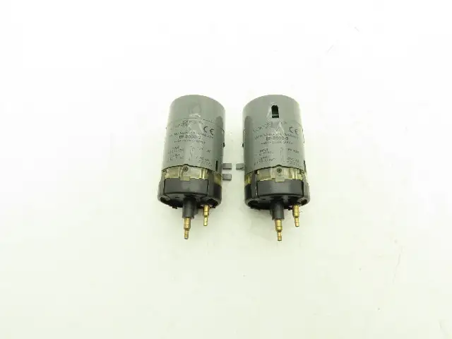 Johnson Controls EP-8000-2 Electro-Pneumatic Transducer 0-10vdc Input Lot of 2