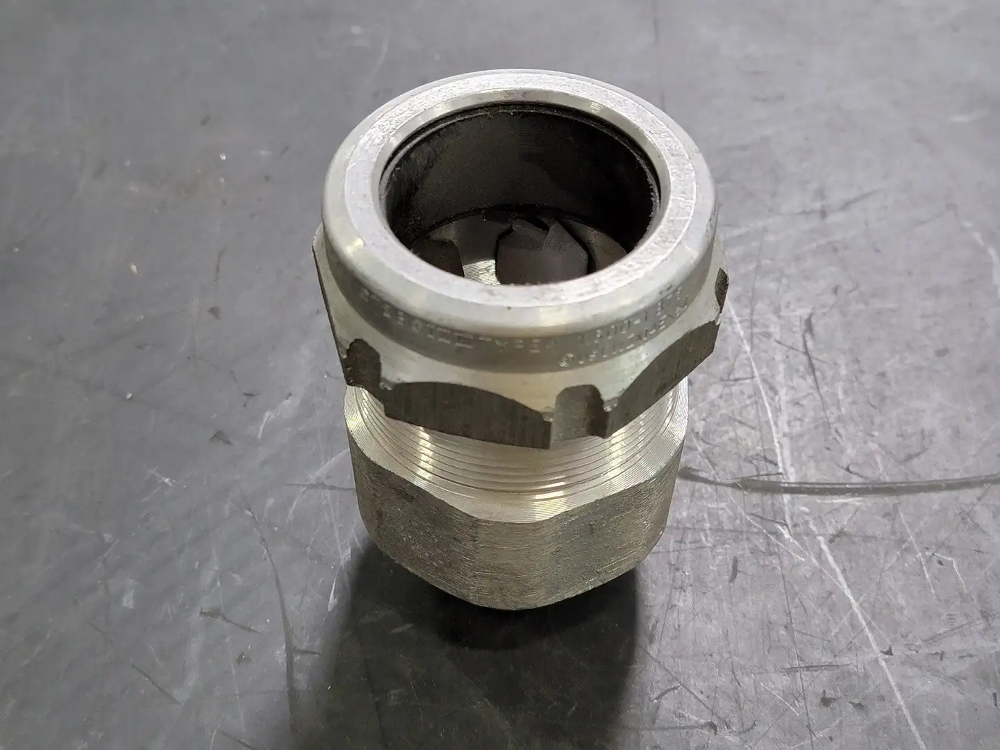 USED THOMAS & BETTS ST125-471