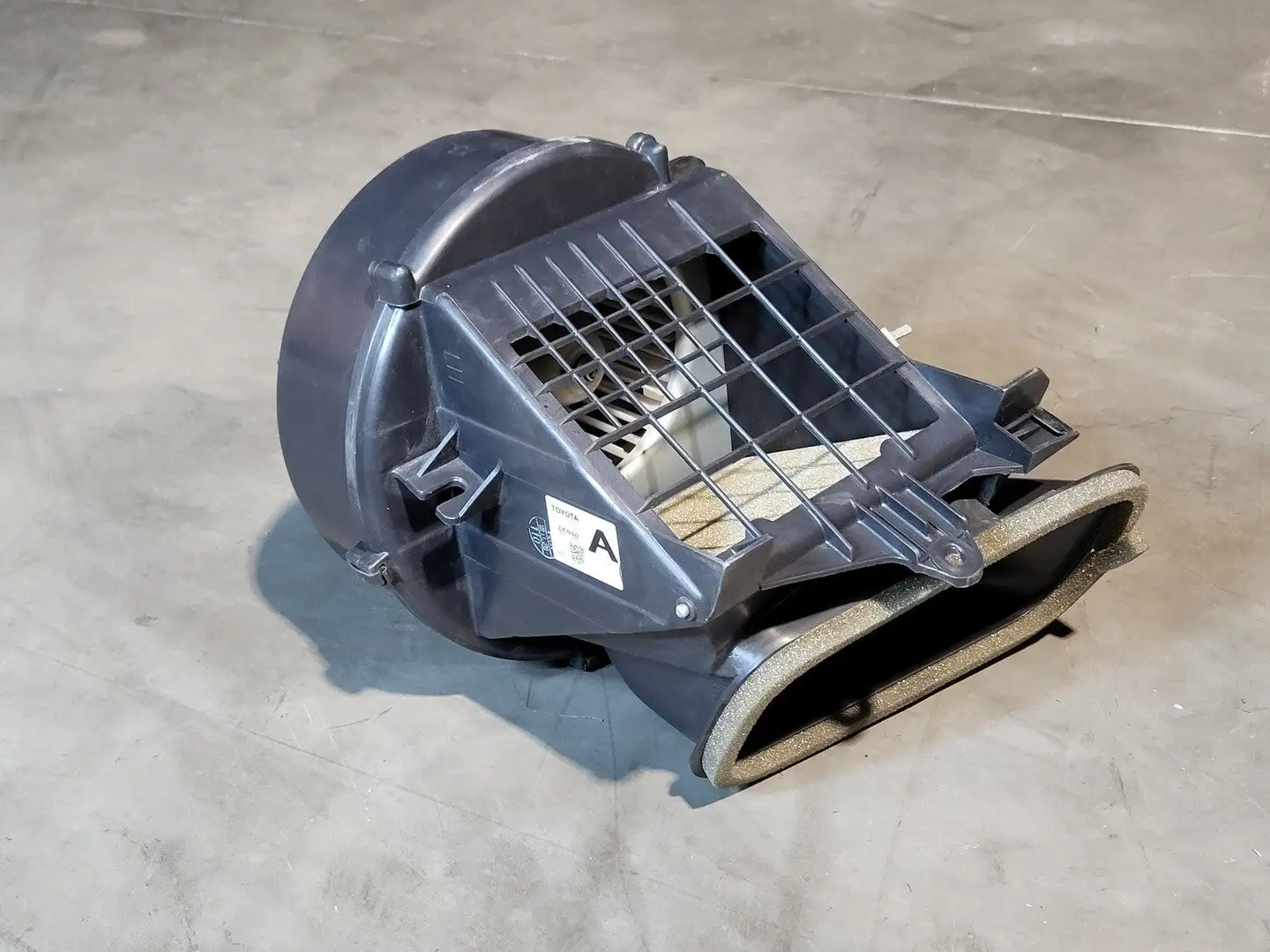 NEW TOYOTA 87130-60290