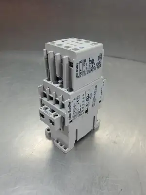 ALLEN BRADLEY 700-CF310* Ser A Contactor w/100-F Connector Terminal. 4C-40