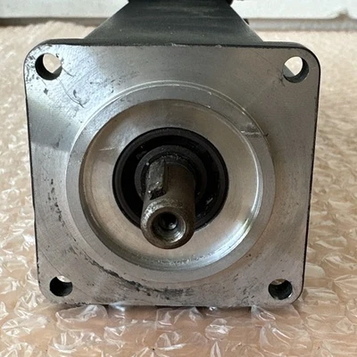 USED Rexroth MKD025B-144-KP0-KN, 267348