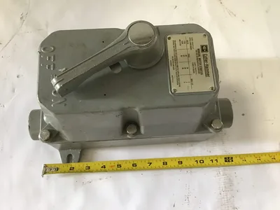 Cutler Hammer B100U0C Explosion Proof Manual Motor Starter