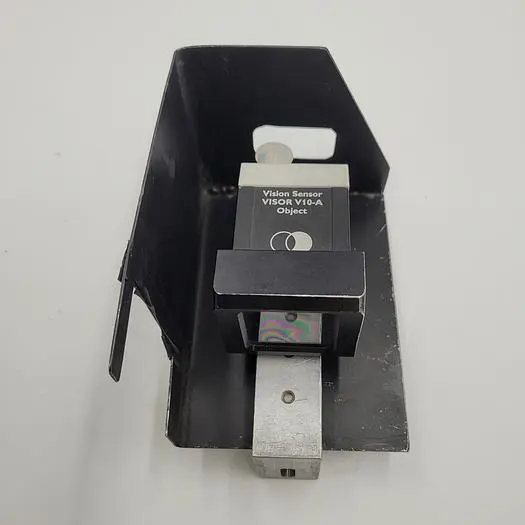 Used SENSOPART SENSOPART V10-OB-A1-R12 VISION SENSOR MOUNTED IN HALF BOX & BRACKET Sensors | ND Industrial Surplus #1221948