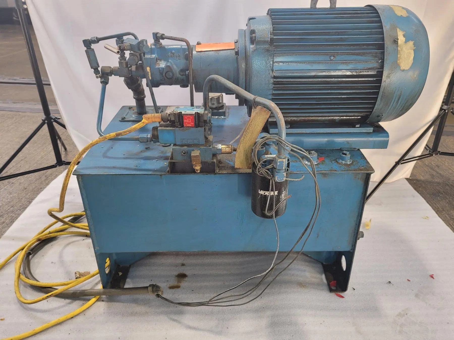 USED Vickers Hydraulic Power Units